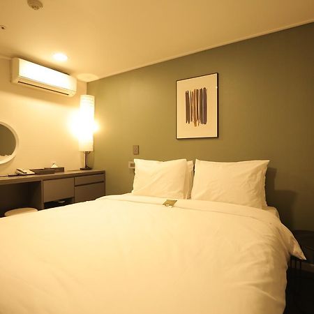 The Hotel Young Inn ソウル特別市 エクステリア 写真