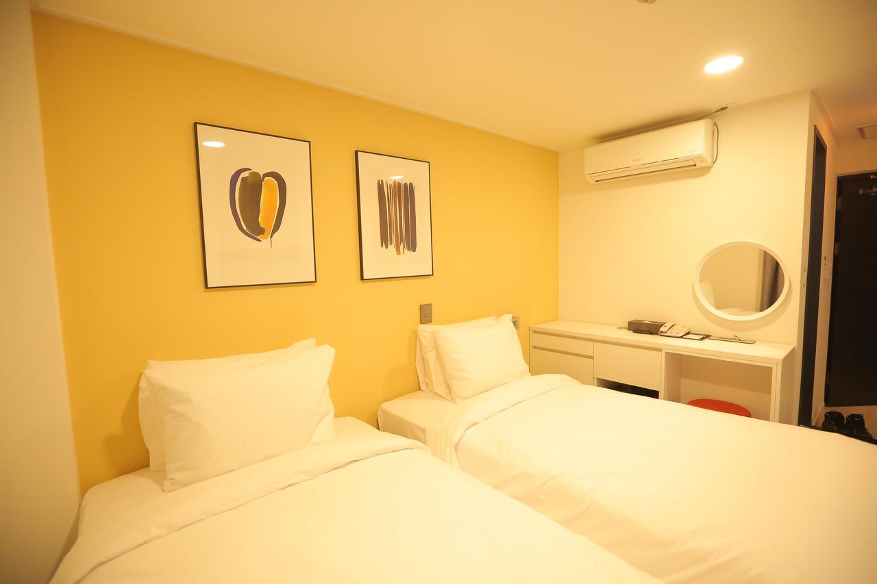 The Hotel Young Inn ソウル特別市 エクステリア 写真