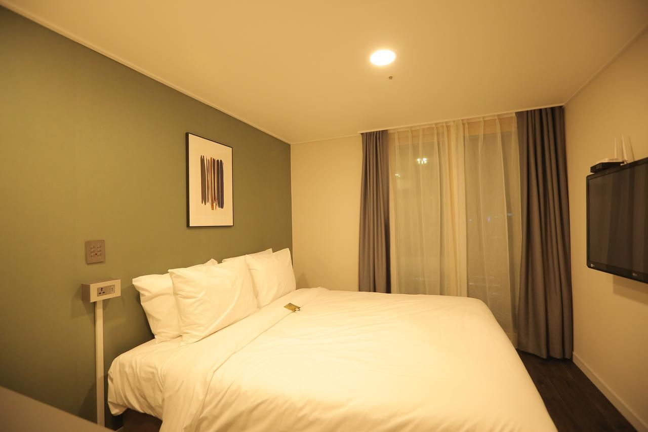 The Hotel Young Inn ソウル特別市 エクステリア 写真